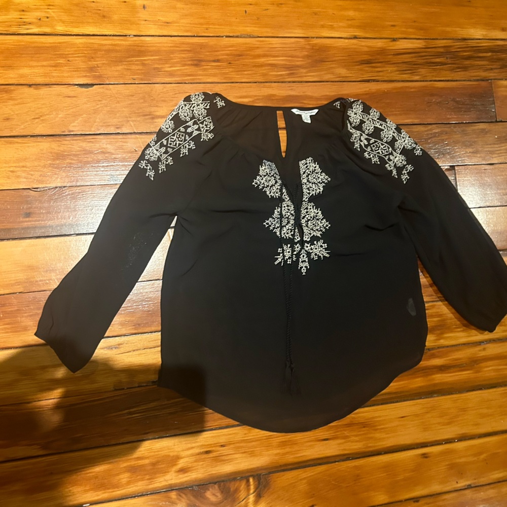 American eagle black flowy shirt size XS